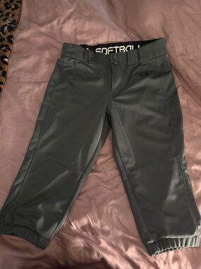 Under Armour Gray womens Softball capris